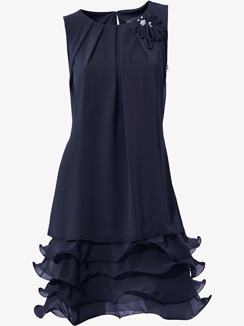 Robe de cocktail fluide à col rond sans manches